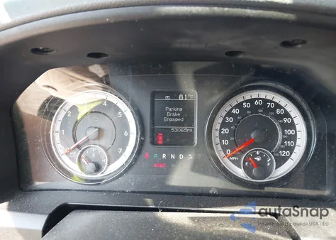 2019 Ram 1500 Classic Express 4X4 6'4 Box из США, поврежденный, VIN 1C6RR7FG4KS624571